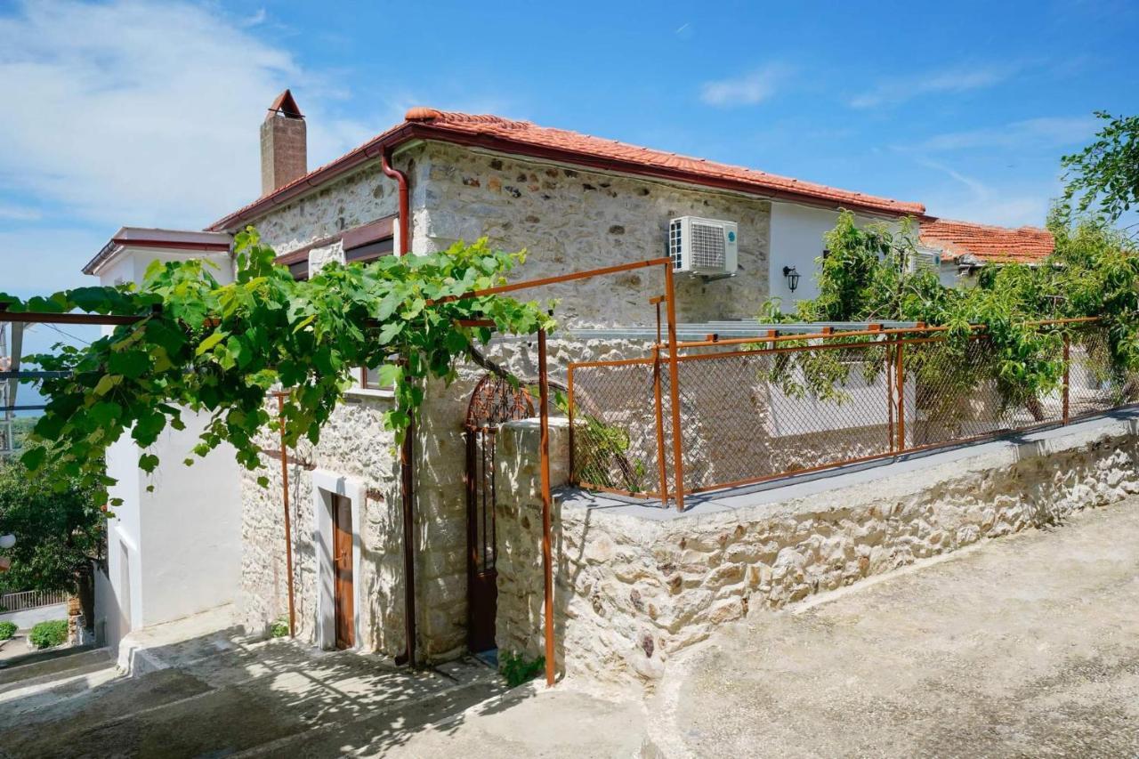 Apanemia Inn Kallirákhi Екстериор снимка